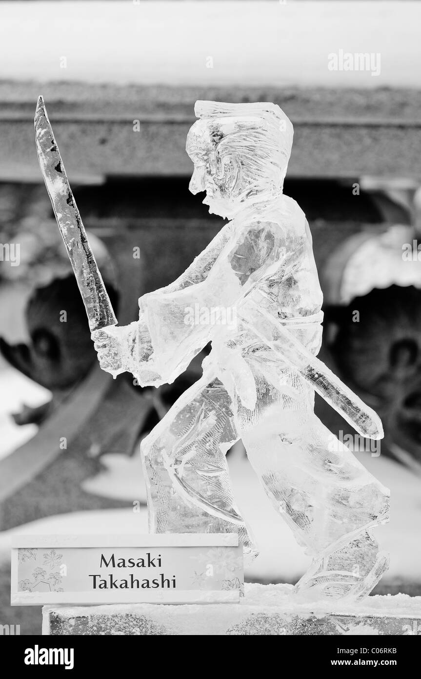 Esculturas de Hielo creado por Masaki Takahashi en el bloque 2hr un reto durante el Winterlude en Ottawa, Canadá, 4 de febrero de 2011. Foto de stock