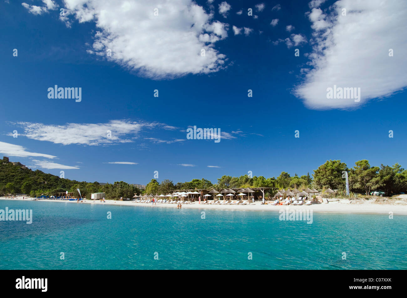 Playa de arena, San Ciprianu, Golfe de Porto Vecchio, en la costa oriental de Córcega, Francia, Europa Foto de stock