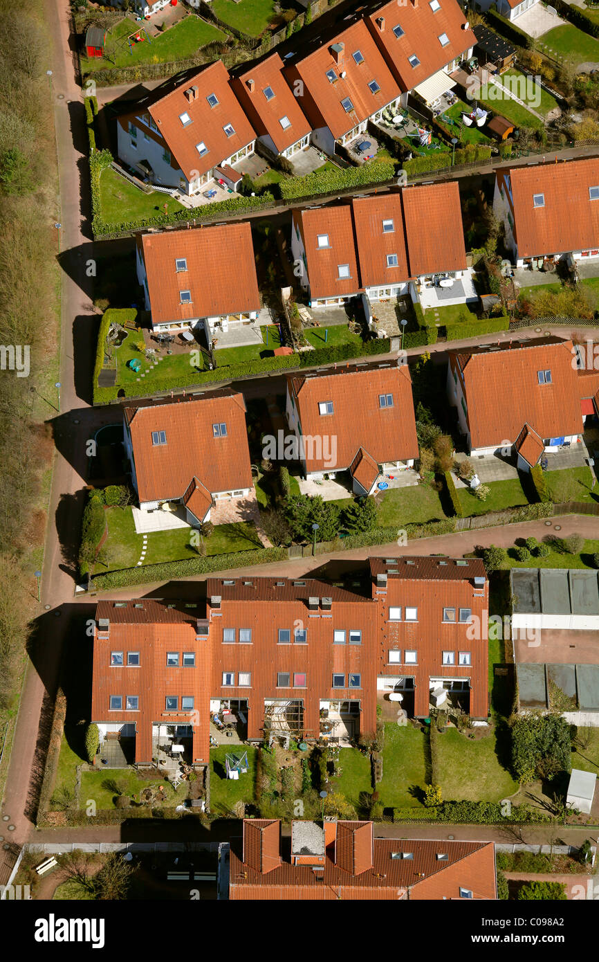 Vista aérea, edificios de apartamentos, Ennepetal, área de Ruhr, Renania del Norte-Westfalia, Alemania, Europa Foto de stock