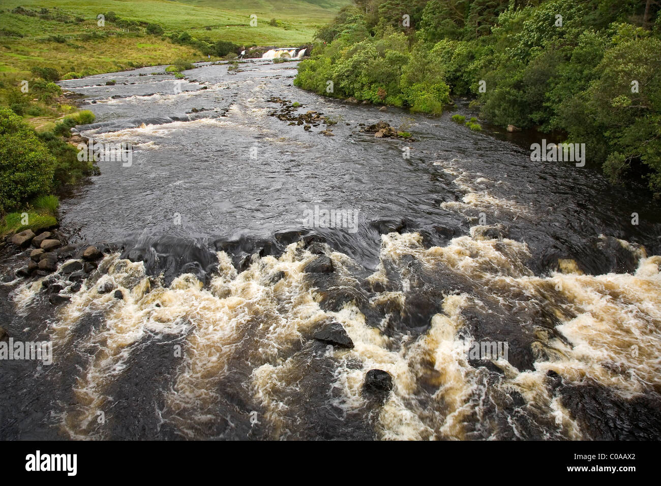 Río Erriff. El condado de Mayo. República de Irlanda Foto de stock