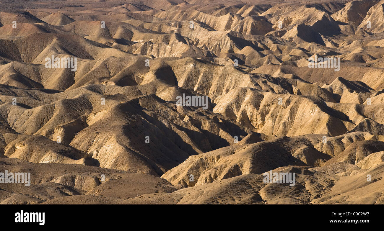 Hermosos paisajes del desierto en el desierto del Neguev en Israel. Foto de stock