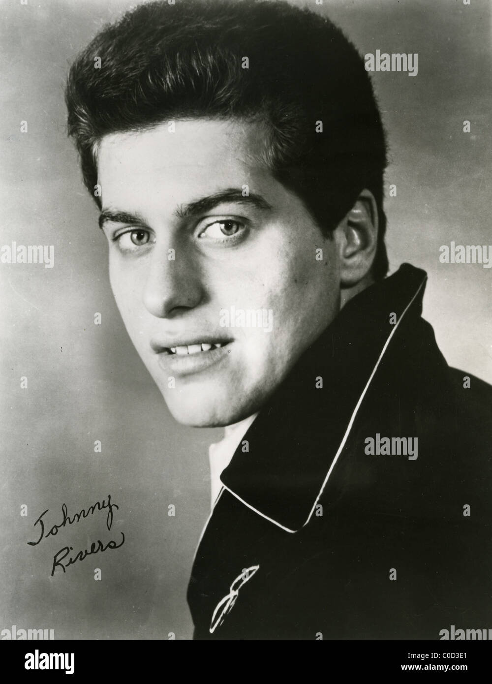 Cantante y productor musical fotografías e imágenes de alta resolución ...