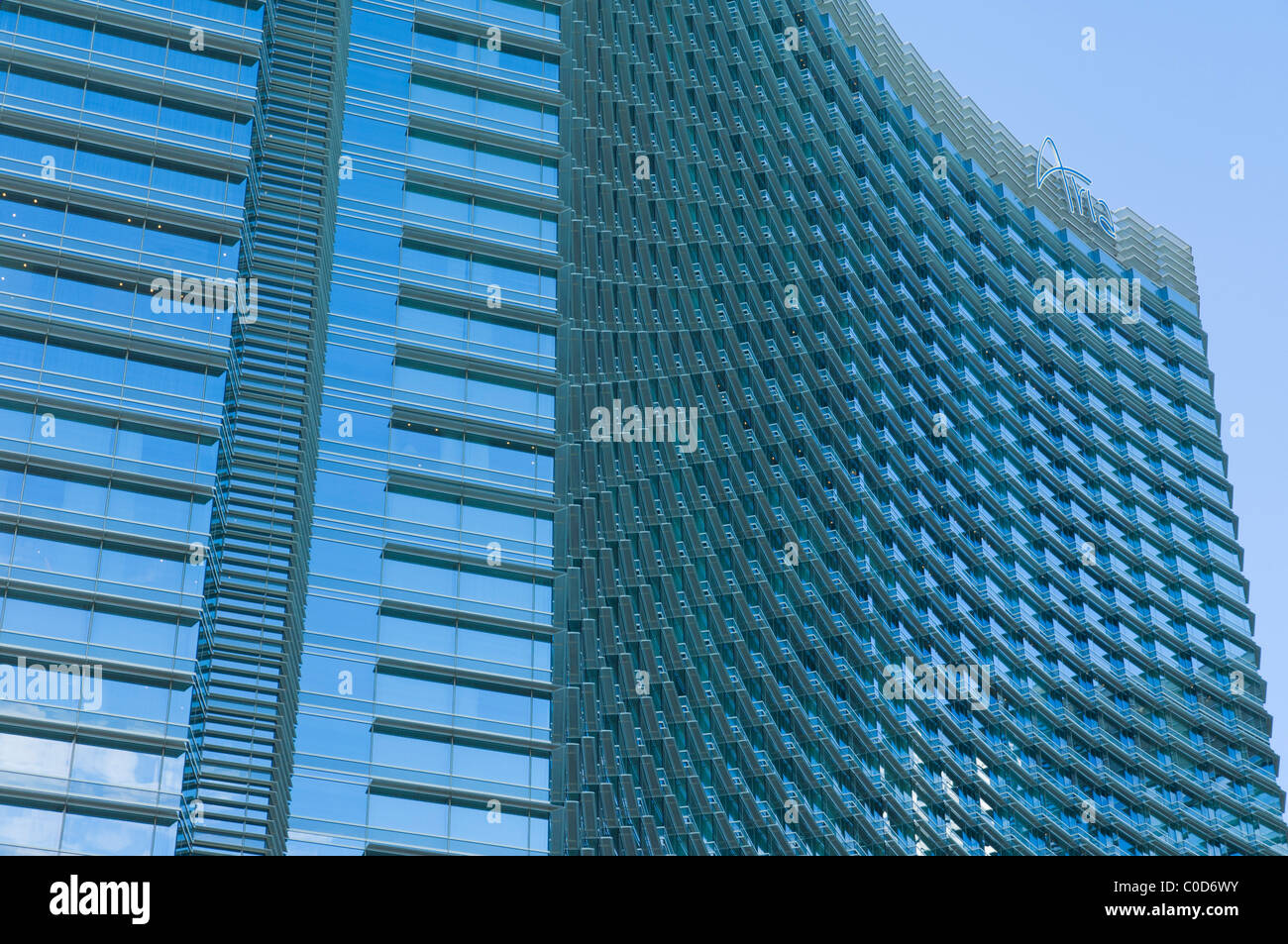 Arquitectura moderna, la fachada de vidrio del Aria Resort hotel Las Vegas Boulevard South, Las Vegas, Nevada, EE.UU. Foto de stock