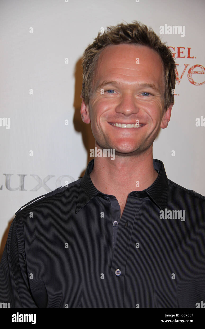 Neil Patrick Harris Moqueta negra estreno de 'Criss Angel Believe' celebrada en el Luxor Hotel & Casino en Las Vegas, Nevada - Foto de stock