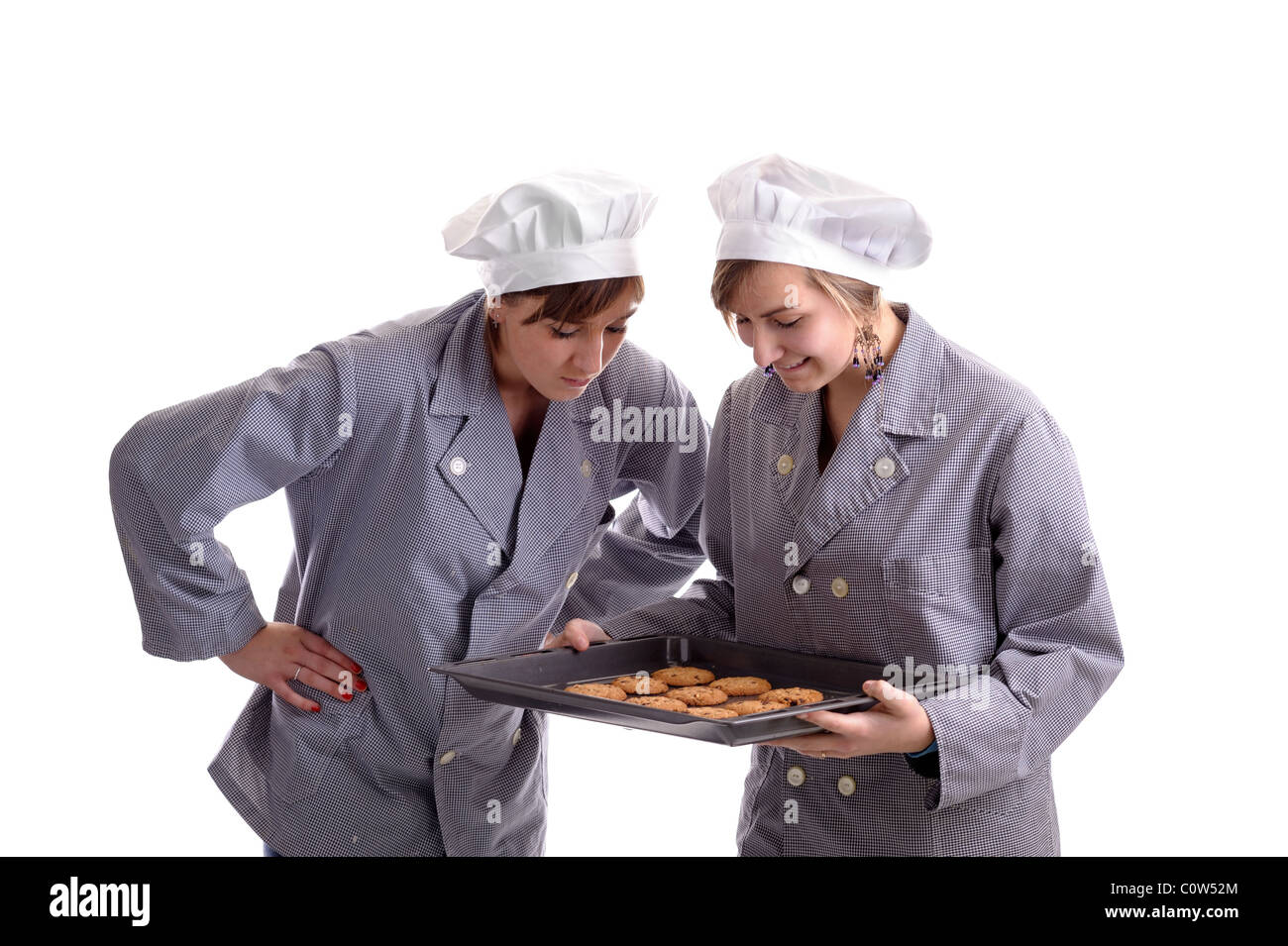 Mujer Cocinar Bocadillos Españoles Con Salsa De Mayonesa En La Cocina  Fotos, retratos, imágenes y fotografía de archivo libres de derecho. Image  27411969
