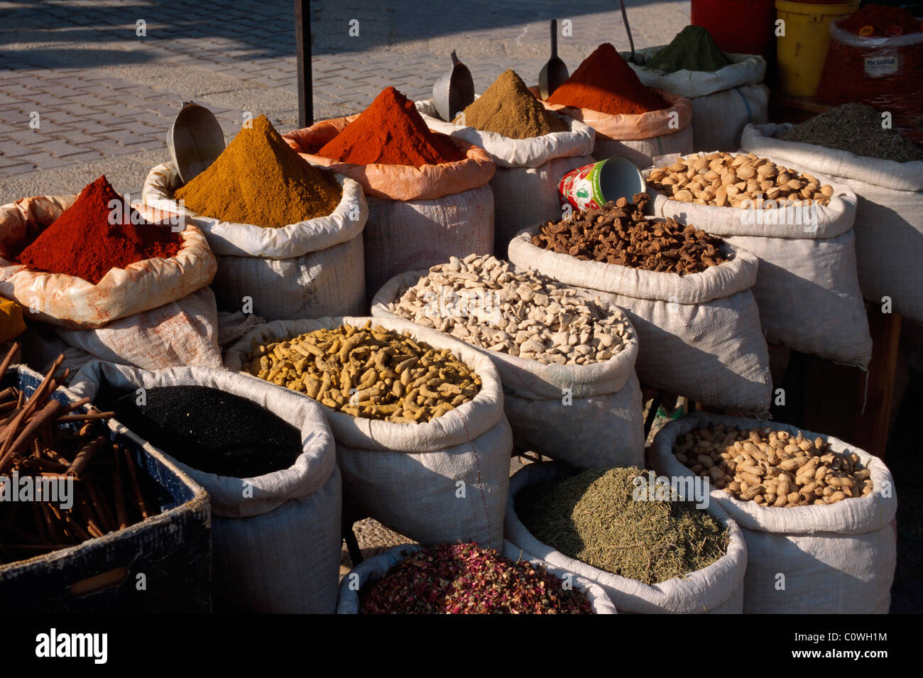 Mercado Midoun en Djerba, Túnez Foto de stock