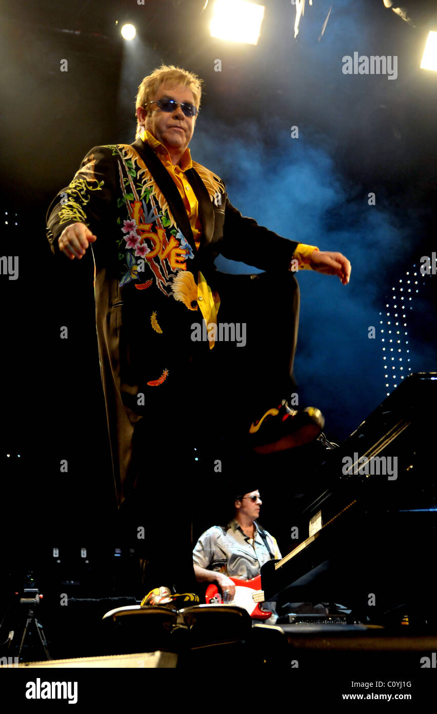 Elton John realiza un espectáculo en el Anhembi como parte de su red Piano  Tour en Sao Paulo, Brasil - 17.01.09 Fotografía de stock - Alamy