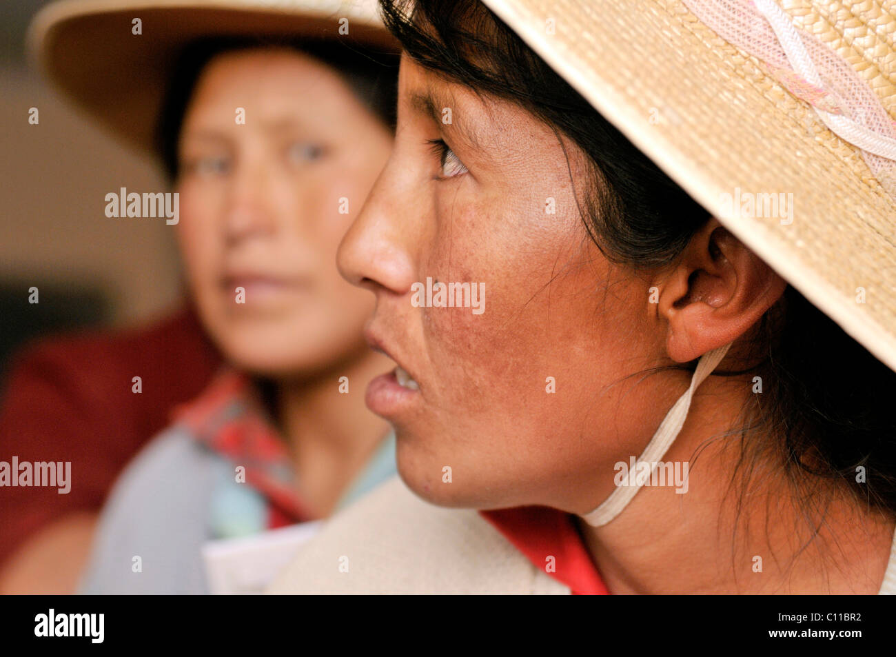 Mujeres bolivianas fotografías e imágenes de alta resolución Alamy