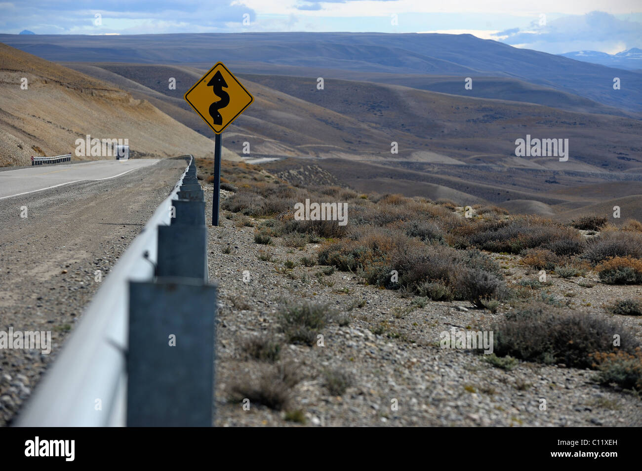 Carretera de montaña, Patagonia, Chile, Sudamérica Foto de stock