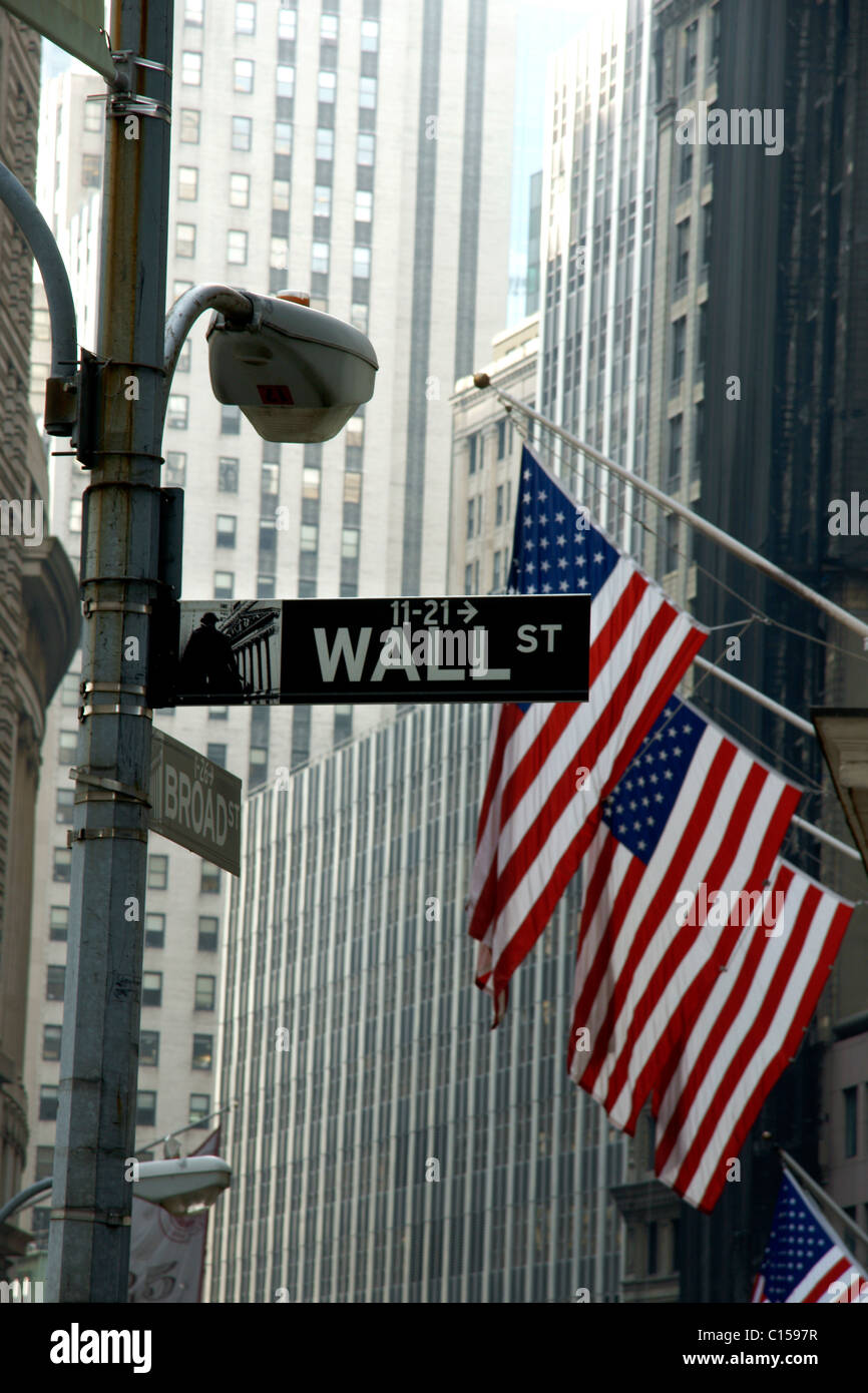 Signo de Wall Street en el Bajo Manhattan Foto de stock