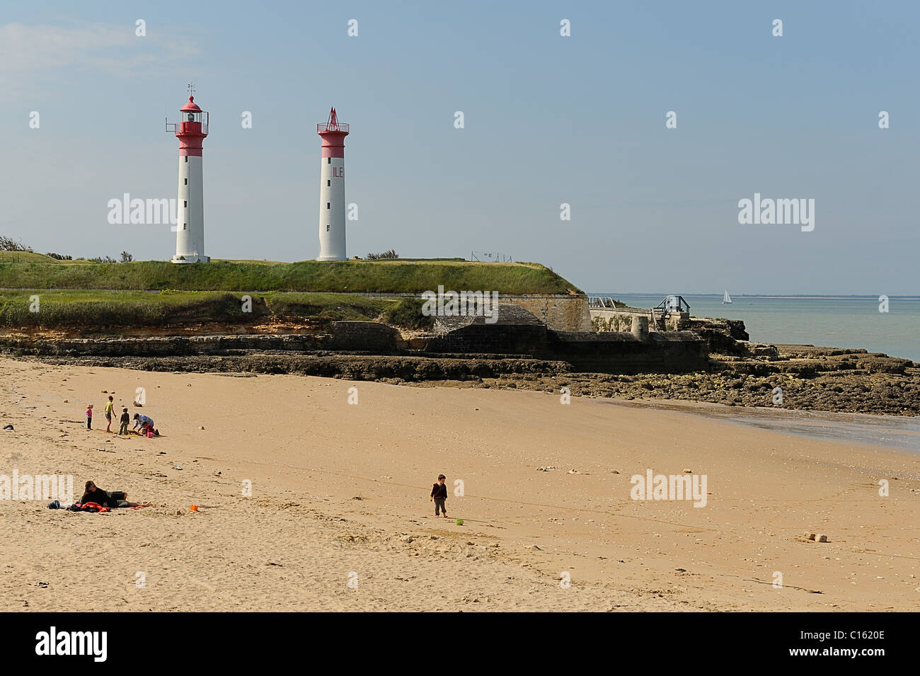 Faros de Ile d'Aix isla, departamento de Charente Maritime, Francia Foto de stock