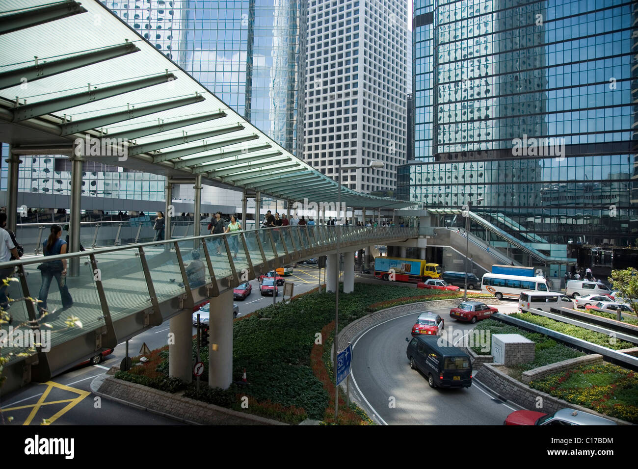 Fachadas de edificios de varias plantas, tráfico, Central, Hong Kong, China, Asia Foto de stock