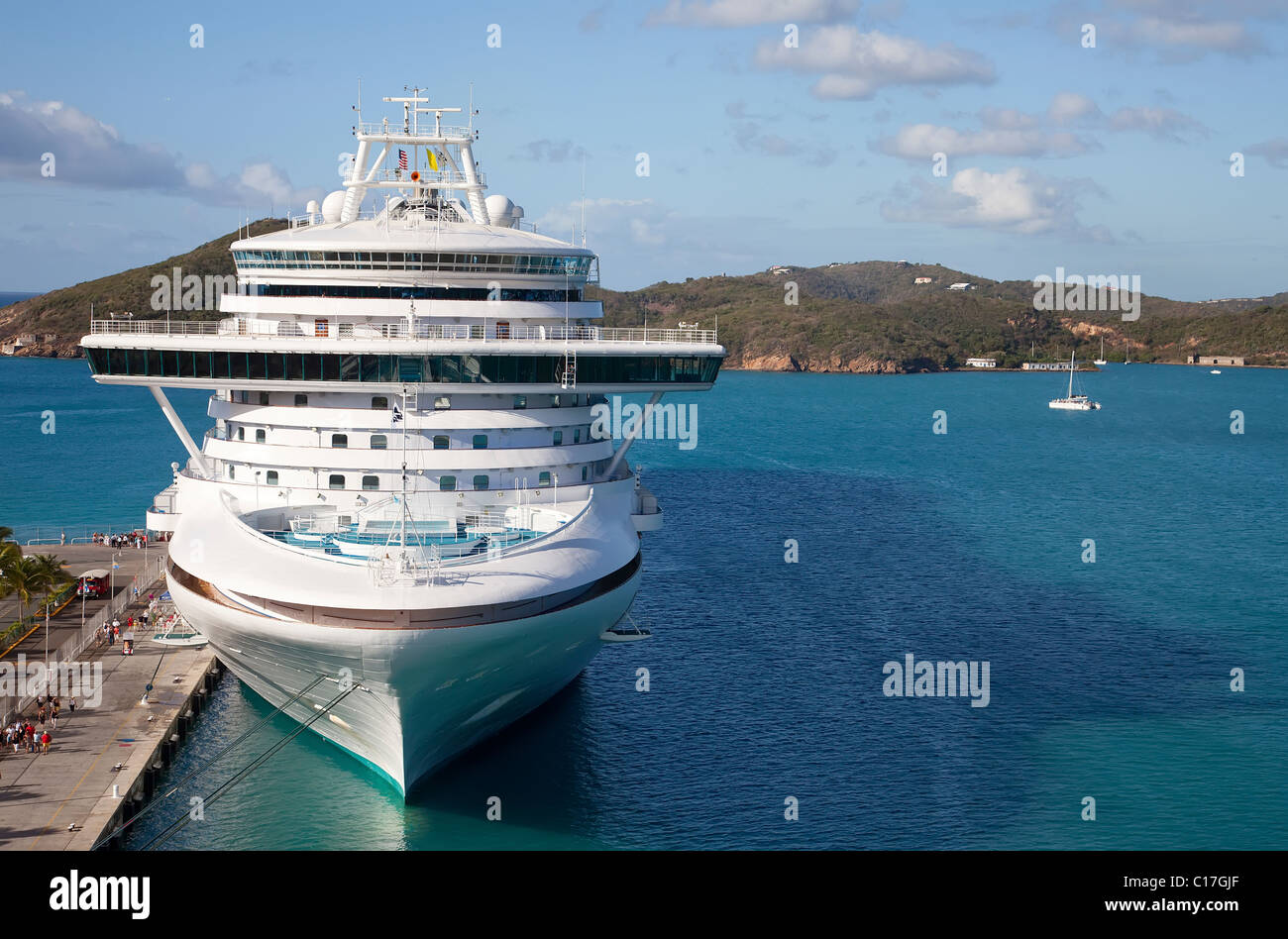 Crucero en Santo Tomás, el Caribe Foto de stock