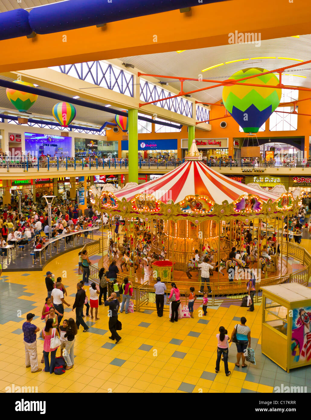 Ciudad de Panamá, Panamá - Albrook Mall y del carrusel Fotografía de stock  - Alamy