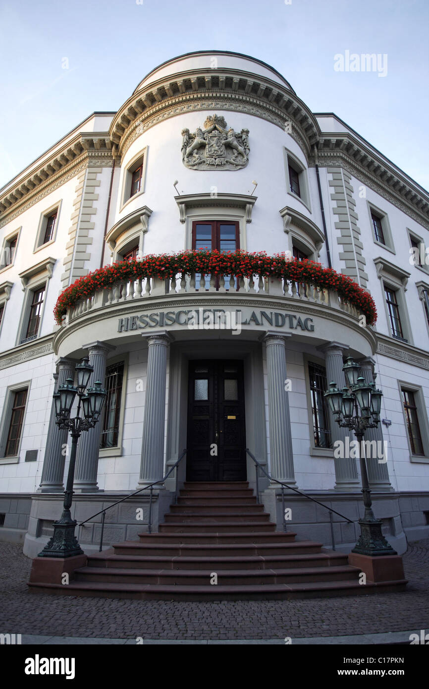 Edificio del Parlamento de arpillera en Wiesbaden, Hesse, Alemania, Europa Foto de stock
