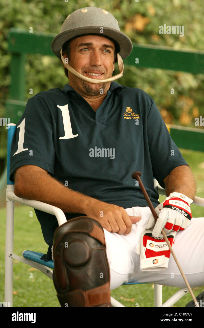Ex jugador de fútbol, Gabriel Batistuta asiste al IV Argentina Polo Tour  Batistuta está jugando con el equipo Loro Piana Fotografía de stock - Alamy