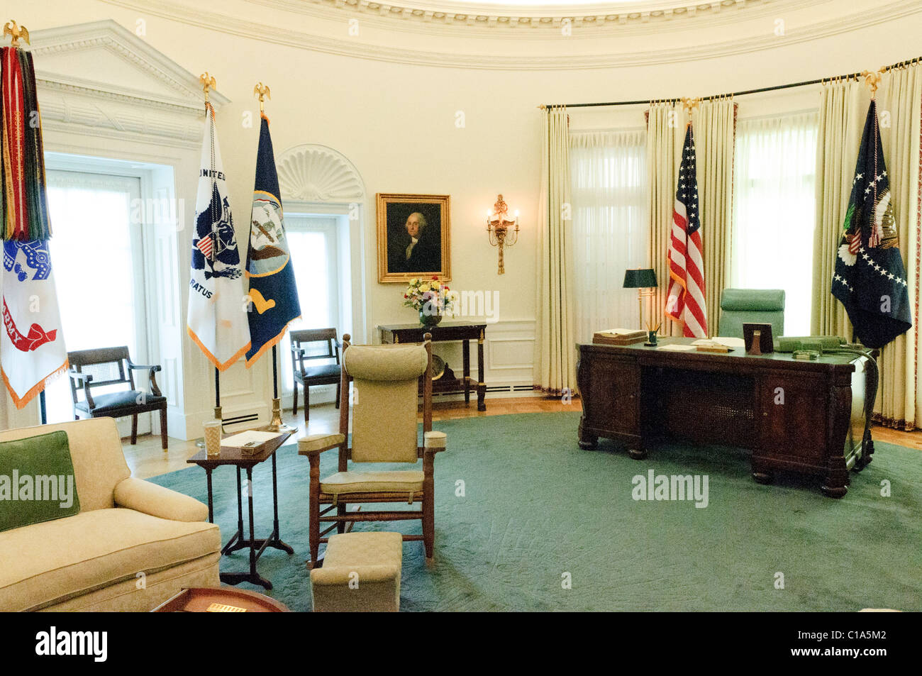 Réplica del Presidente Lyndon B. Johnson's Oficina Oval, mostrar como parte del Museo de LBJ en Austin, Texas. Foto de stock