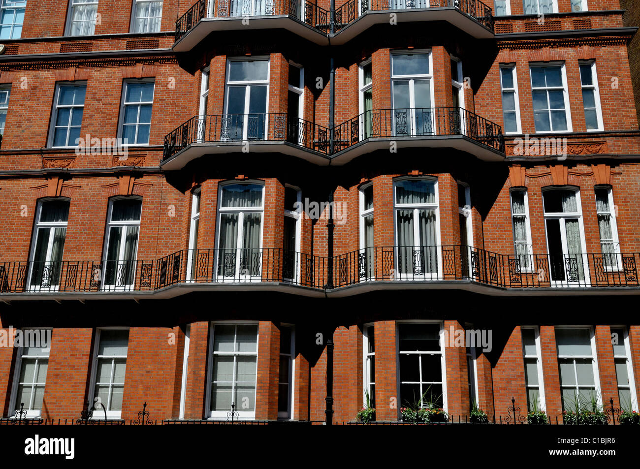 Vista exterior de los apartamentos - apartamentos en Londres Foto de stock