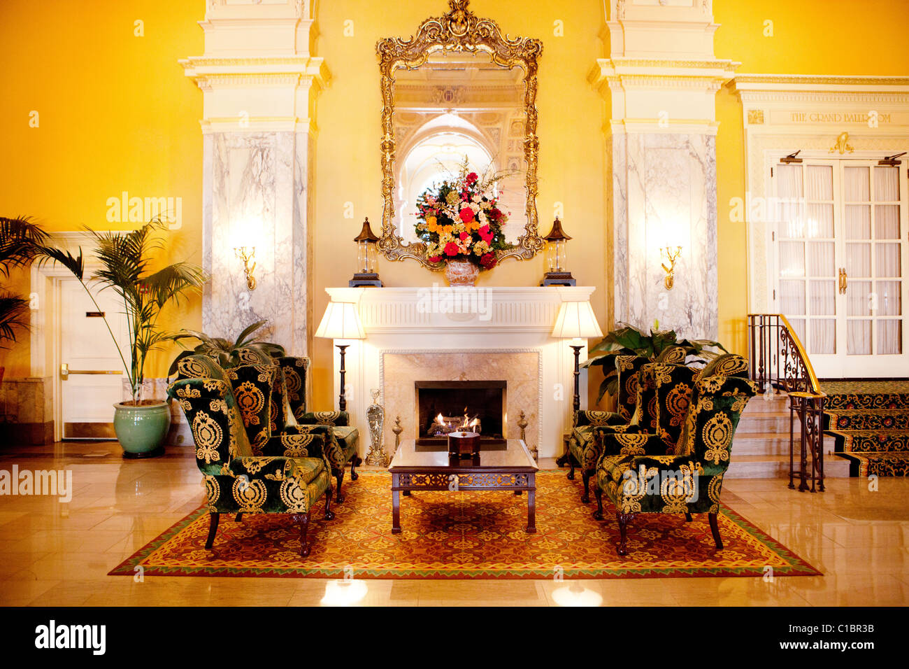 Boda El Hermitage Hotel de Nashville, Tennessee, TN vieja arquitectura interior hotel con decoración decoración dorada FASHIO Oro Viejo Fotografía de stock - Alamy