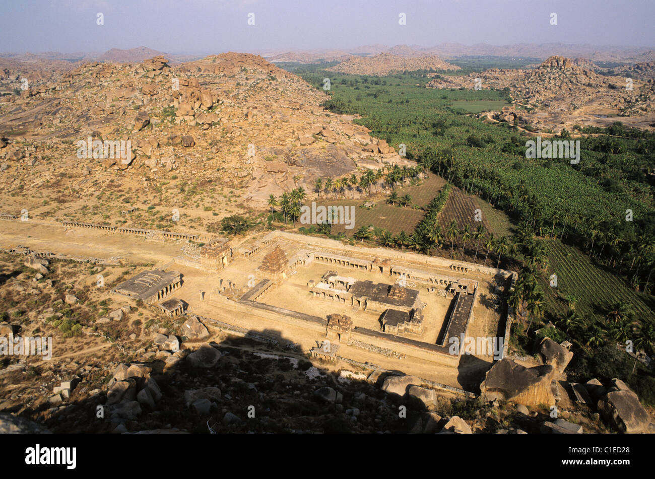 Estado de Karnataka, India Hampi capital del último reino Hindú de Vijayanagar (14º-16º siglo) Achyutaraya temple (Achyuta Foto de stock