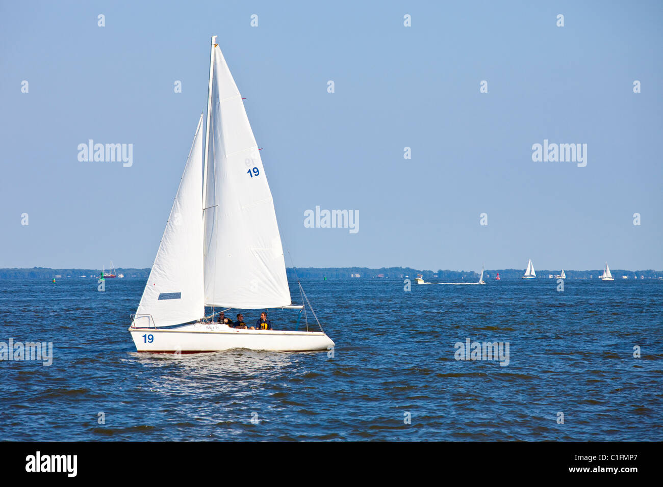 USNA velero, Bahía de Chesapeake, la Academia Naval, en Annapolis, Maryland Foto de stock