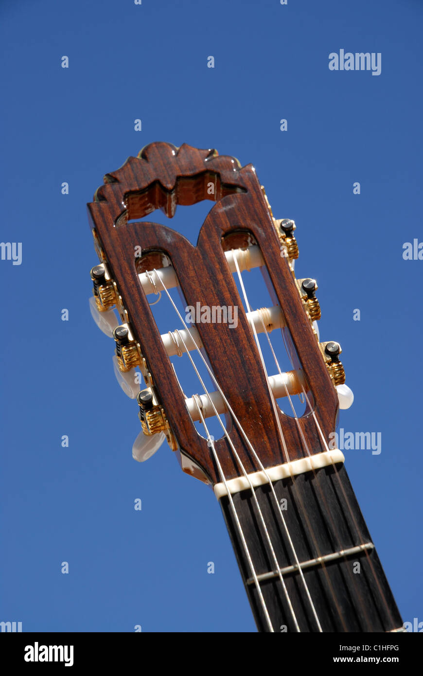 Francisco hermanos, guitarra clásica, clavijero detalle Fotografía de stock  - Alamy