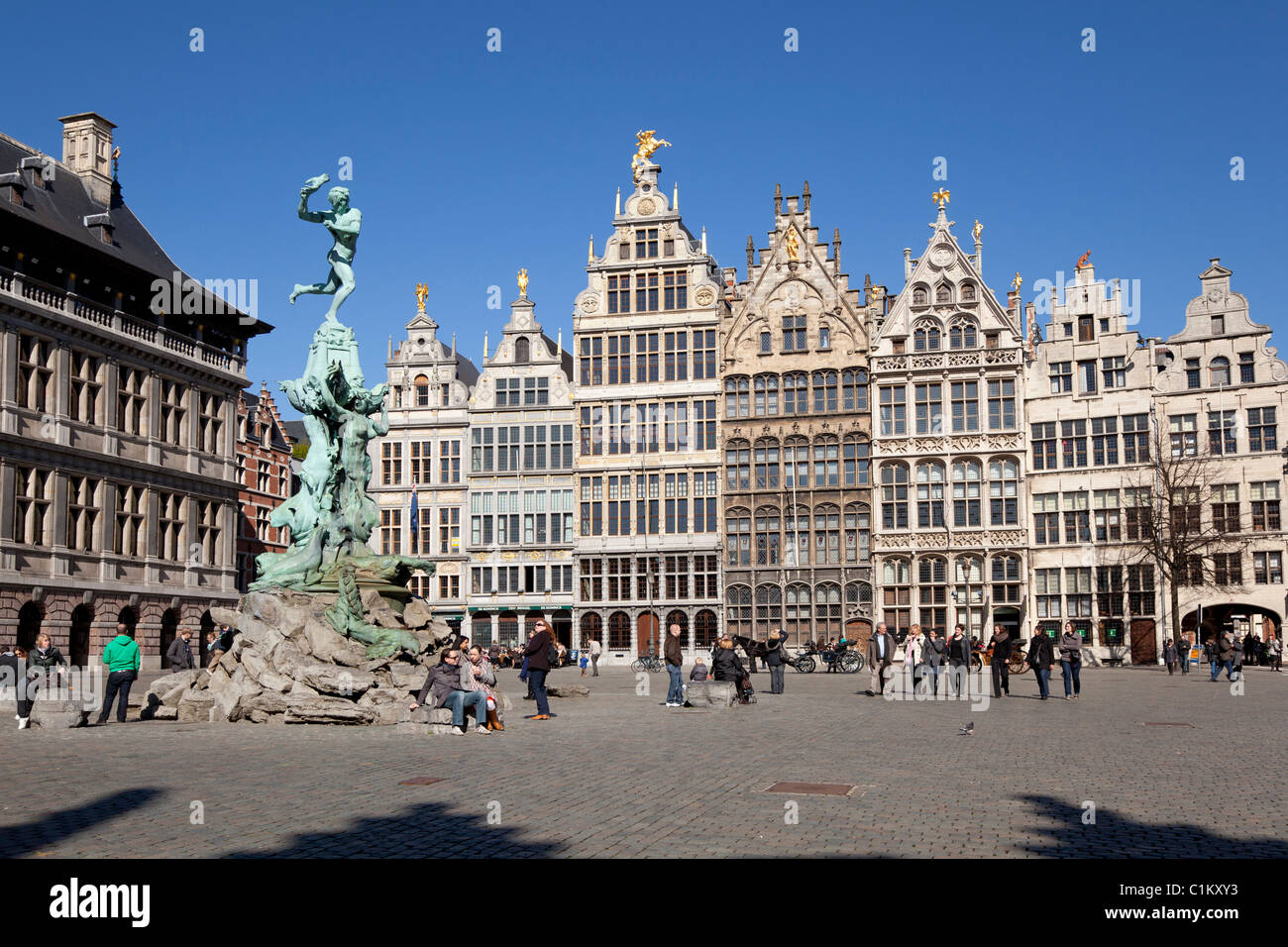 Grote Markt en Antwerp, Bélgica. Foto de stock