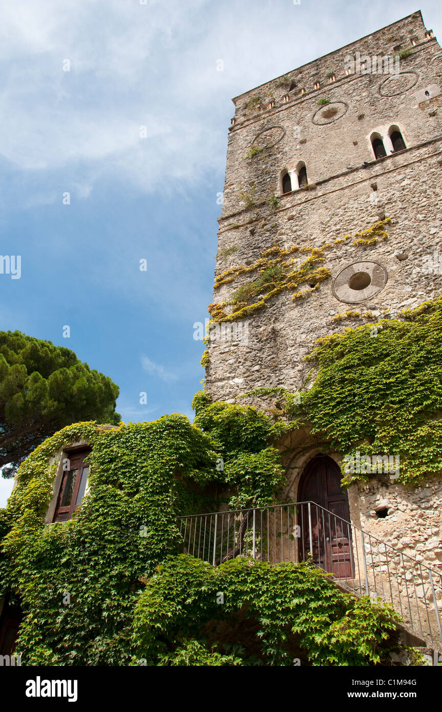 Villa en Ravello, donde escribió algunas de Wagner el ciclo del anillo. Sus hermosos jardines y Villa en Ravello, donde escribió algunas de Wagner el ciclo del anillo. Sus hermosos jardines y