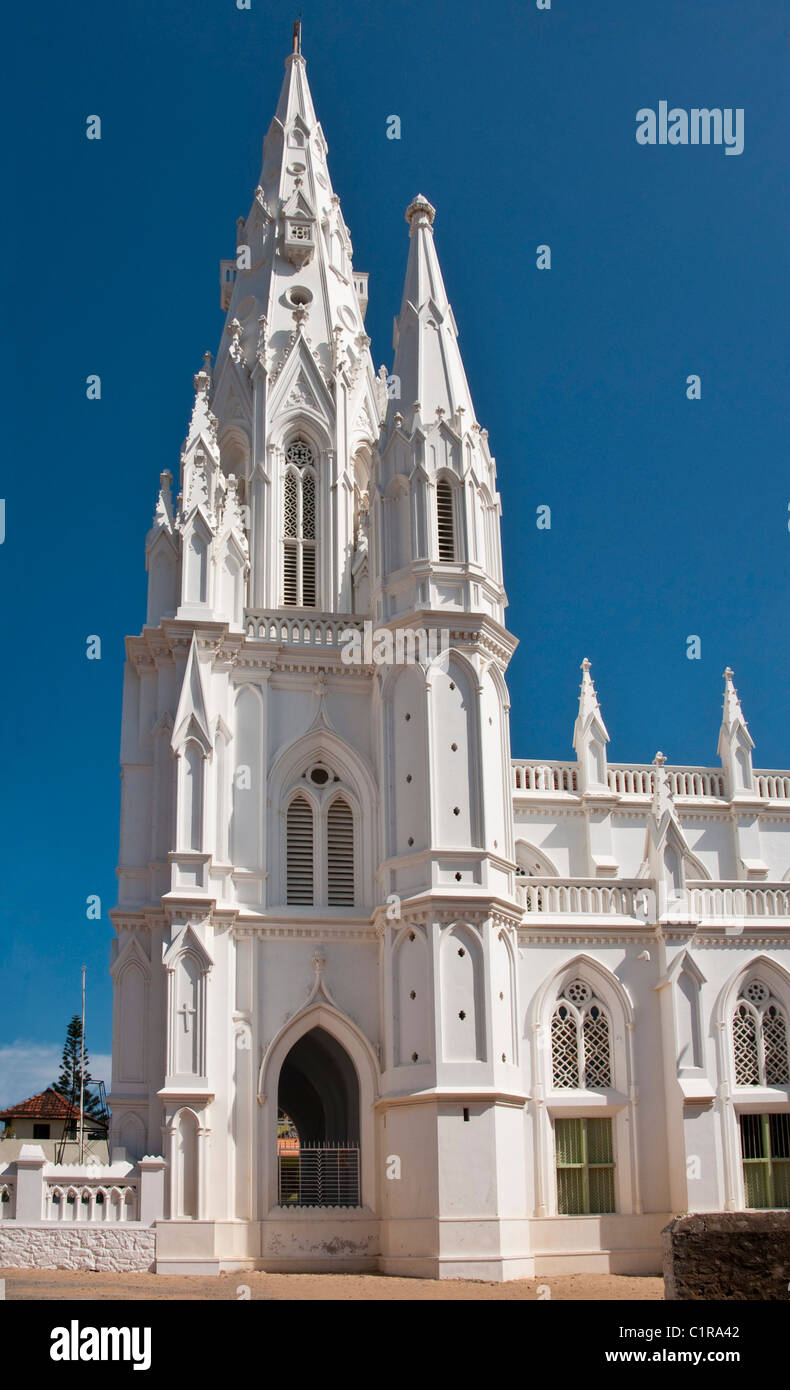 Iglesia de Nuestra Señora de La Merced, construido en estilo gótico con influencia portuguesa en 1914, en Kanyakumari Foto de stock