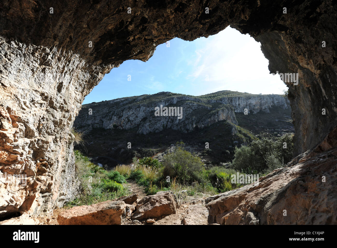 En el sitio de cueva neolítica de arte rupestre, Pla de petracos, Castell de Castells, Marina Alta, Alicante Prov. Valencia, España Foto de stock