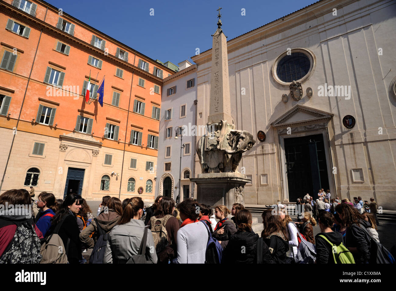 Italia, Roma, piazza della Minerva, el elefante y el obelisco llamado 'pulcino della Minerva Italia, Roma, piazza della Minerva, el elefante y el obelisco llamado 'pulcino della Minerva