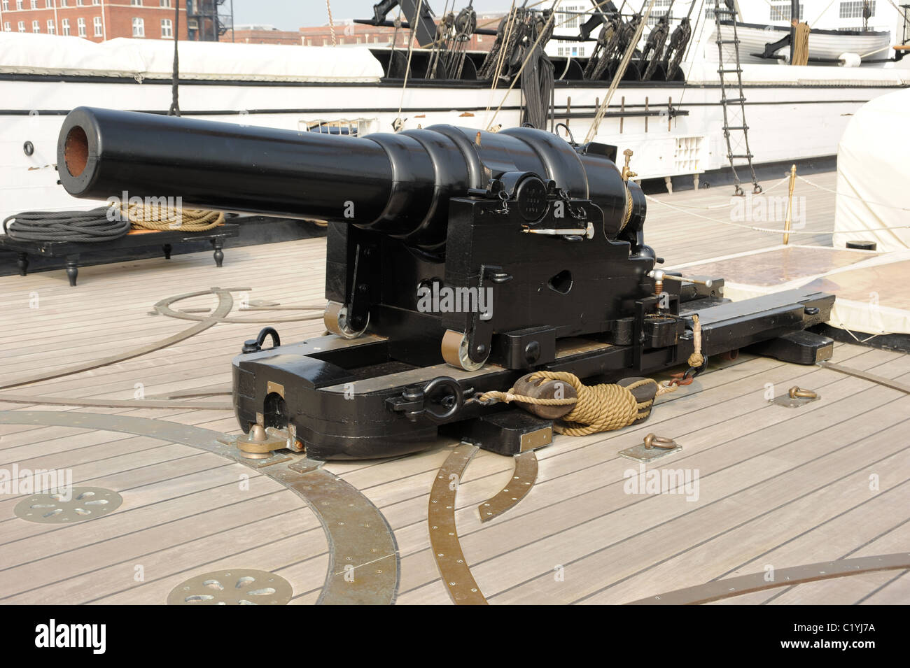 Una carga de nalgas cañón naval victoriana que data de la década de 1860. Foto de stock
