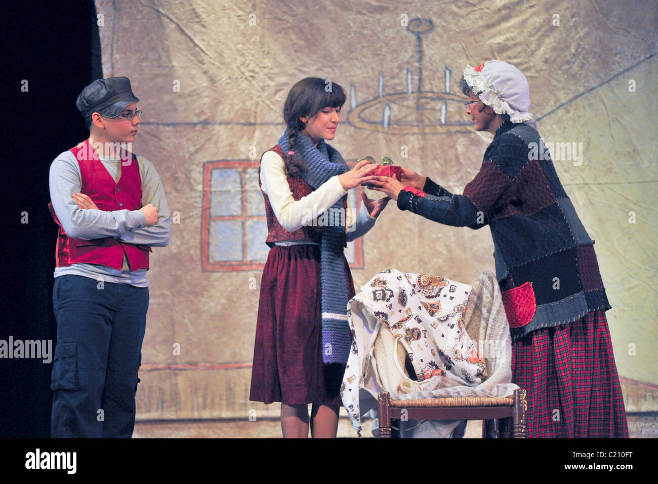 La producción teatral de Hans Christian Andersen, "La Reina de la nieve", por el teatro comunitario en Ruidoso, Nuevo México. Foto de stock