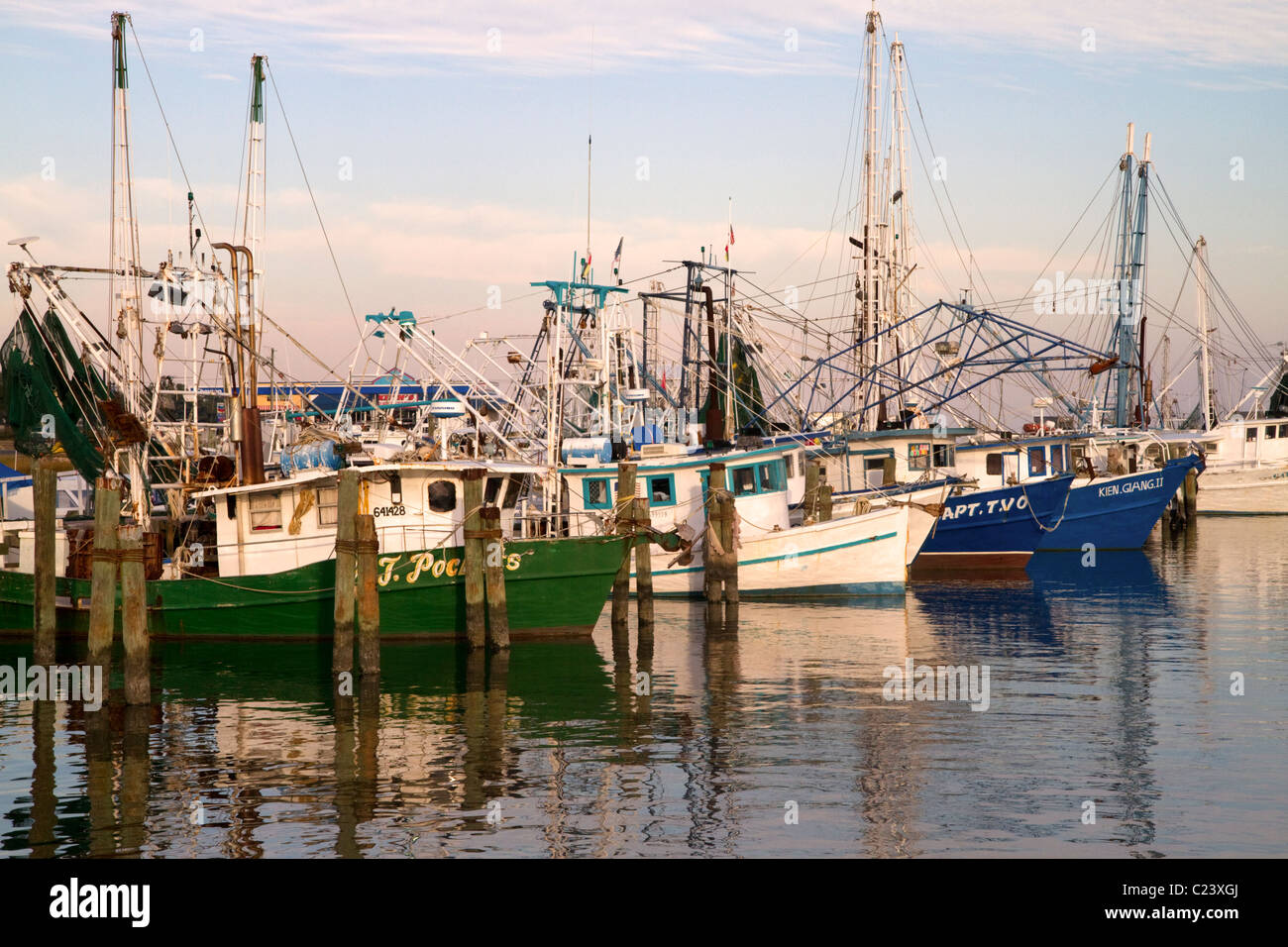 Barco de pesca puerto en Pass Christian, Mississippi, Estados Unidos. Foto de stock