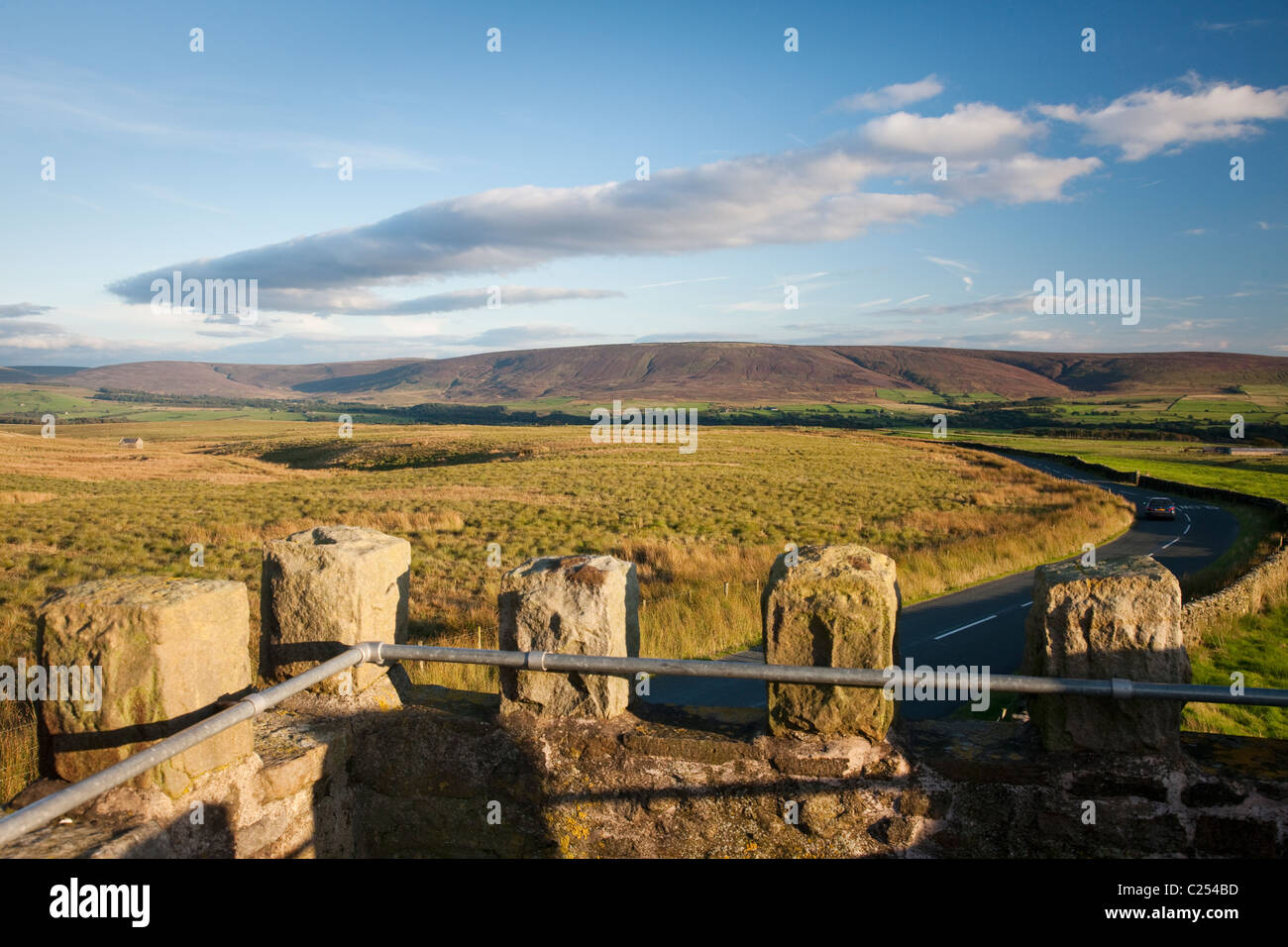 Vista desde la torre del Jubileo en el borde del bosque de Bowland, Lancashire Foto de stock