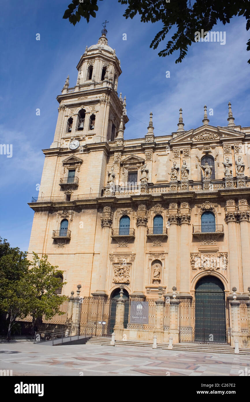 La asunción de la Virgen , la Plaza de la Catedral de Santa María, Jaén, Andalucia, España. Foto de stock