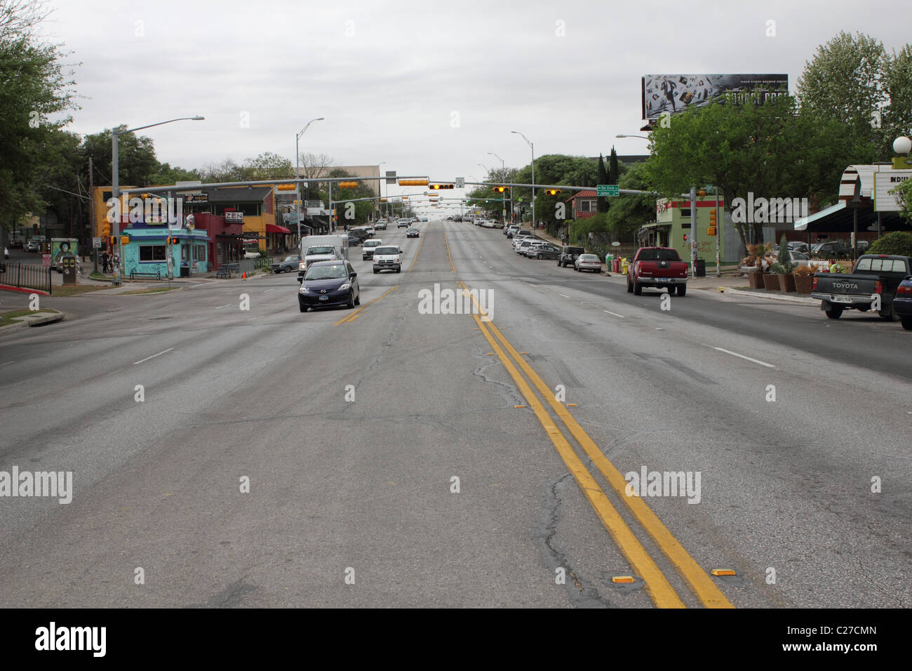 South Congress Avenue, mirando al sur en Austin, Texas Foto de stock