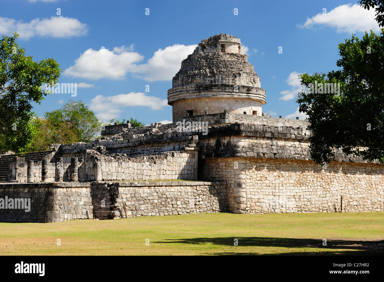 El Caracol u observatorio en Chichén Itzá, Yucatán, México Foto de stock