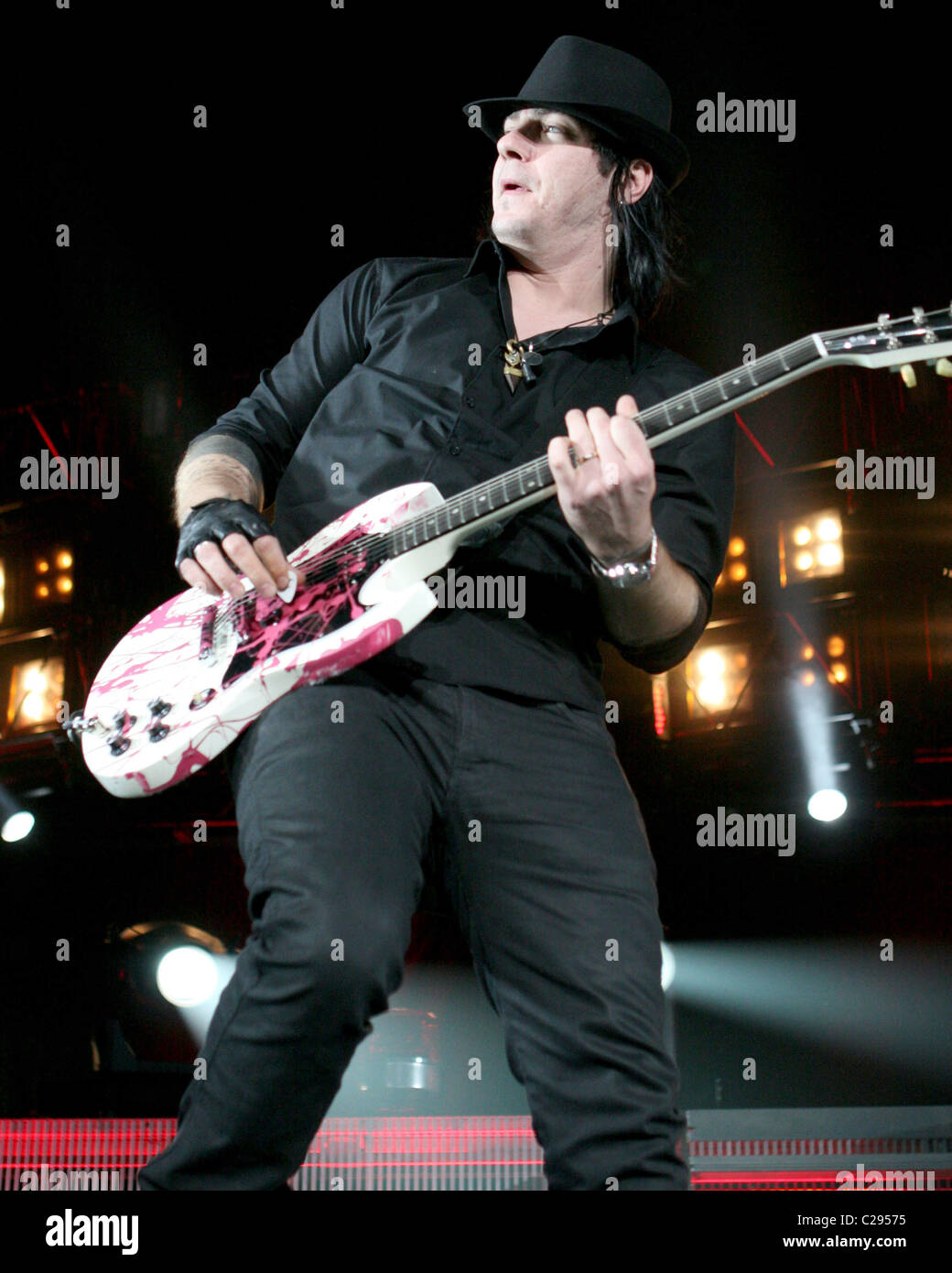 Resultado de imagen para adam gontier de pequeÃ±o