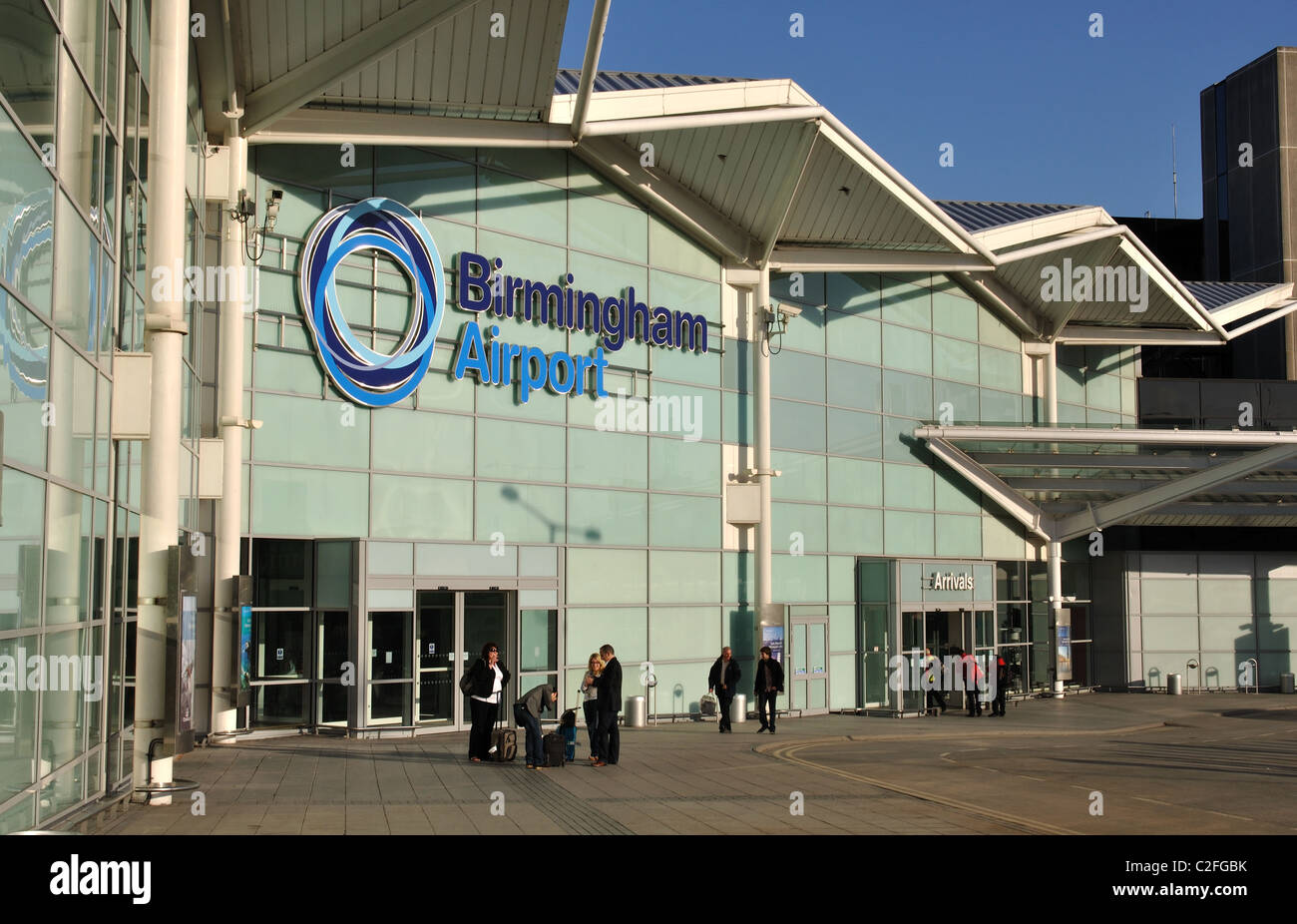 El edificio de la terminal del aeropuerto de Birmingham, Inglaterra, Reino Unido. Foto de stock