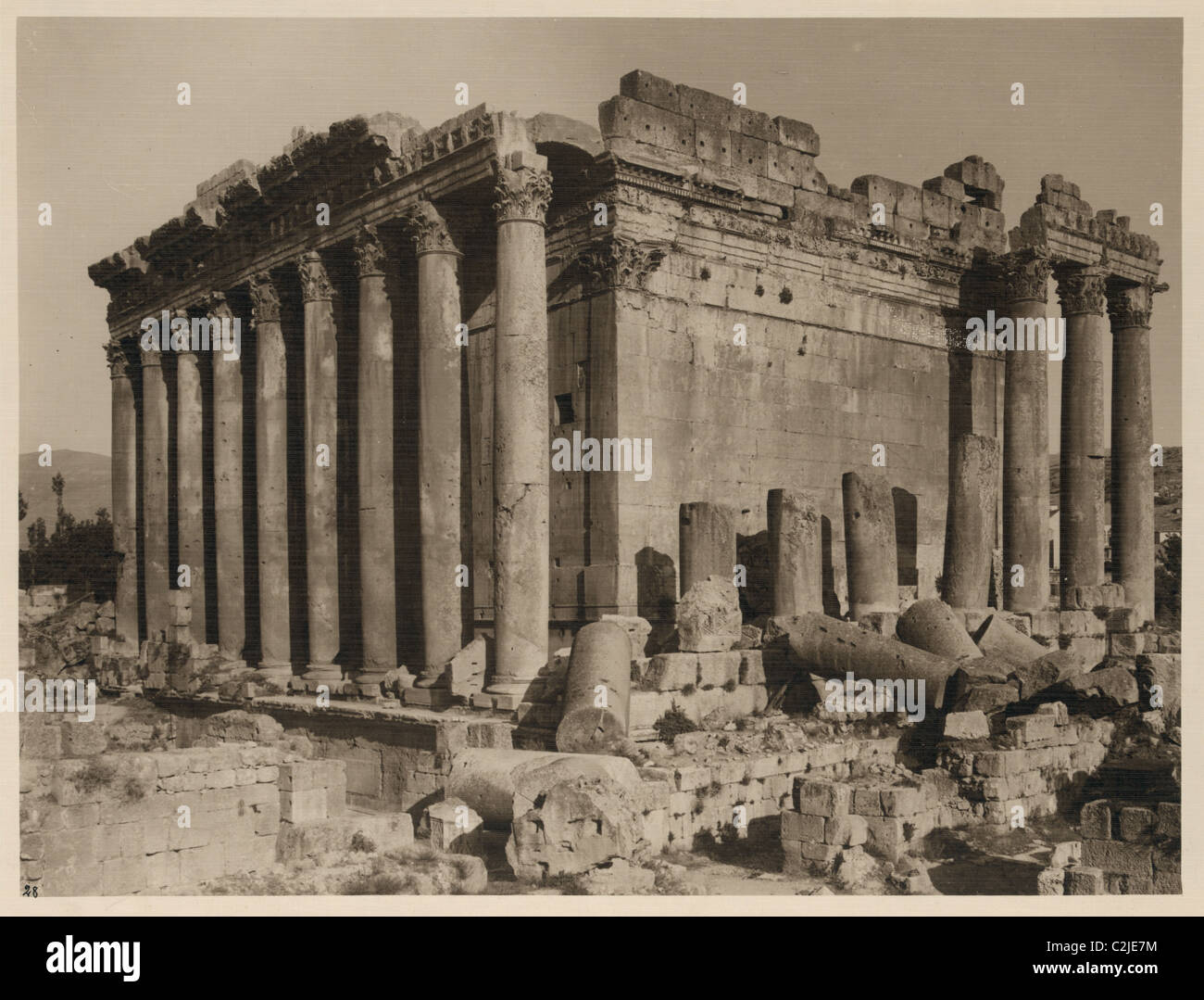 Baalbek (Heliopoplis). Columnas del templo de Baco. Foto de stock