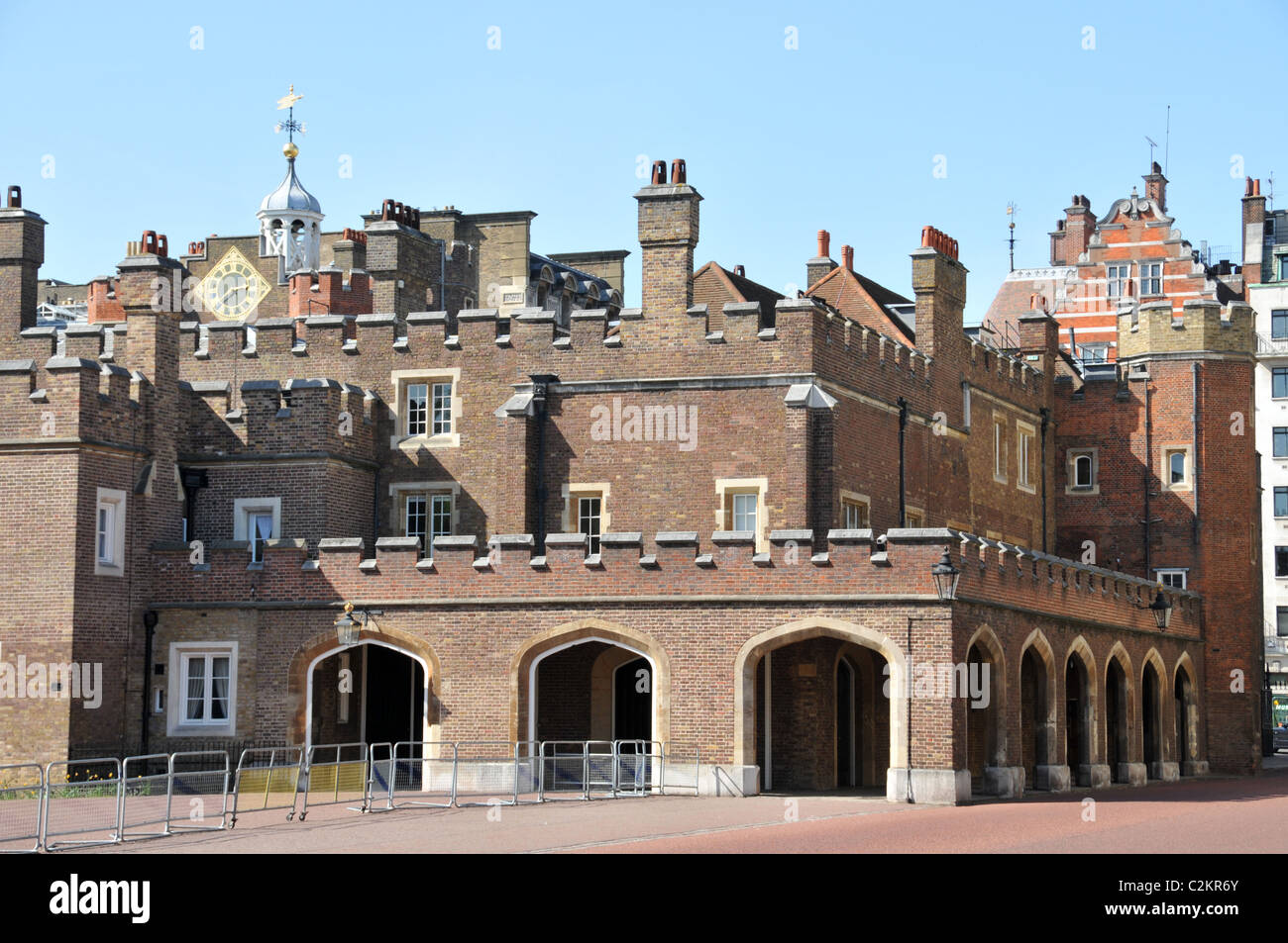 St James's Palace London Royal Royalty monarquía monarca Foto de stock