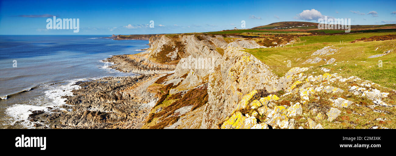 La línea de la costa de Gower, en busca de Deborah el agujero de gusanos a la cabeza, País de Gales Foto de stock