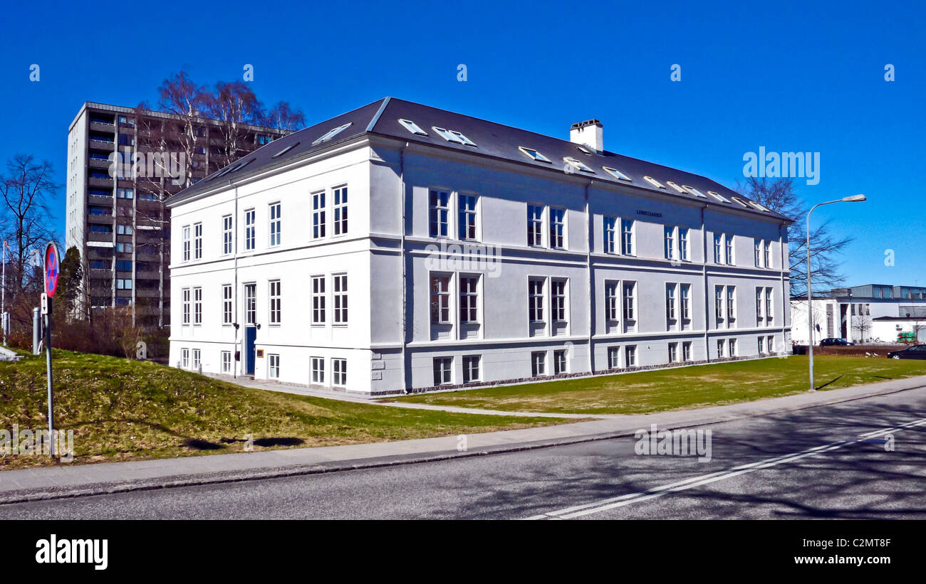 Lundegaarden, la sede de la consultora arquitectos navales Knud E. Hansen A/S en Elsinor Foto de stock
