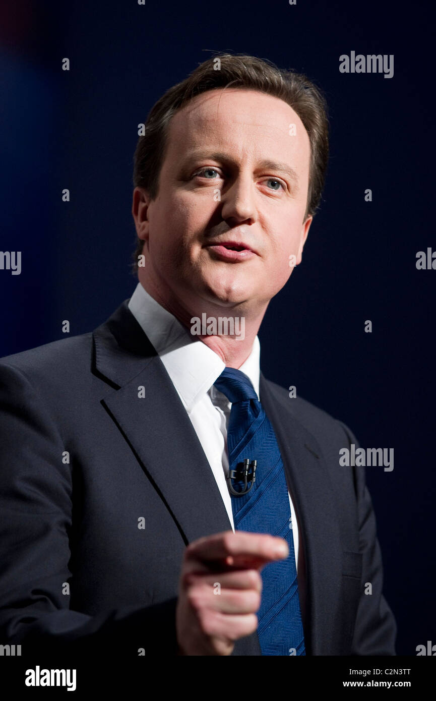 David Cameron aborda el conservador Foro de primavera, Brighton, 28 de febrero de 2010. Foto de stock