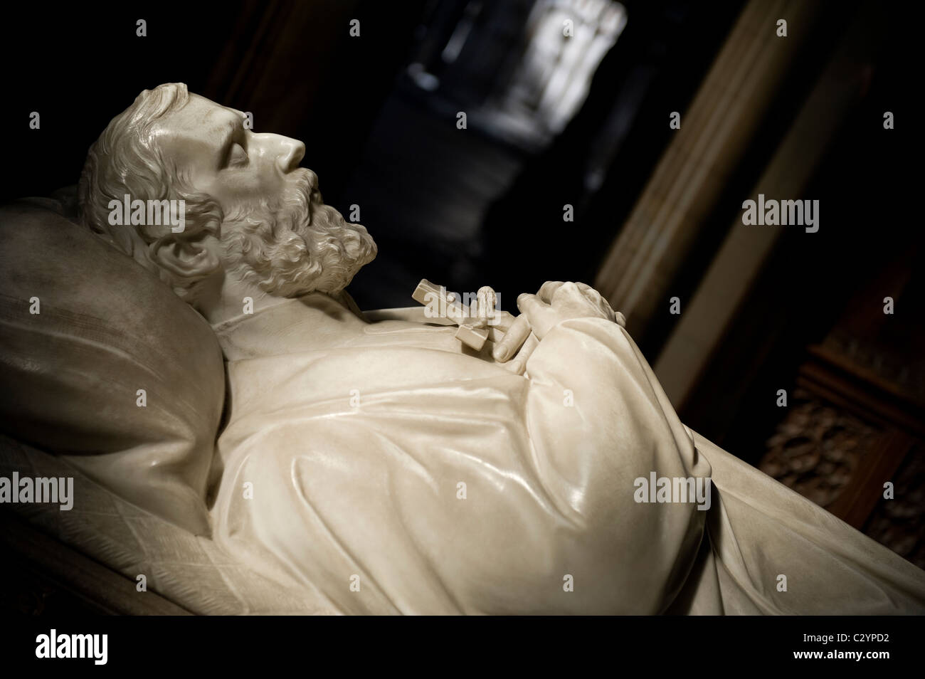 Detalle de uno de los duques de norfolks tumba en la capilla fitzalan, Arundel Castle, West Sussex, Reino Unido Foto de stock