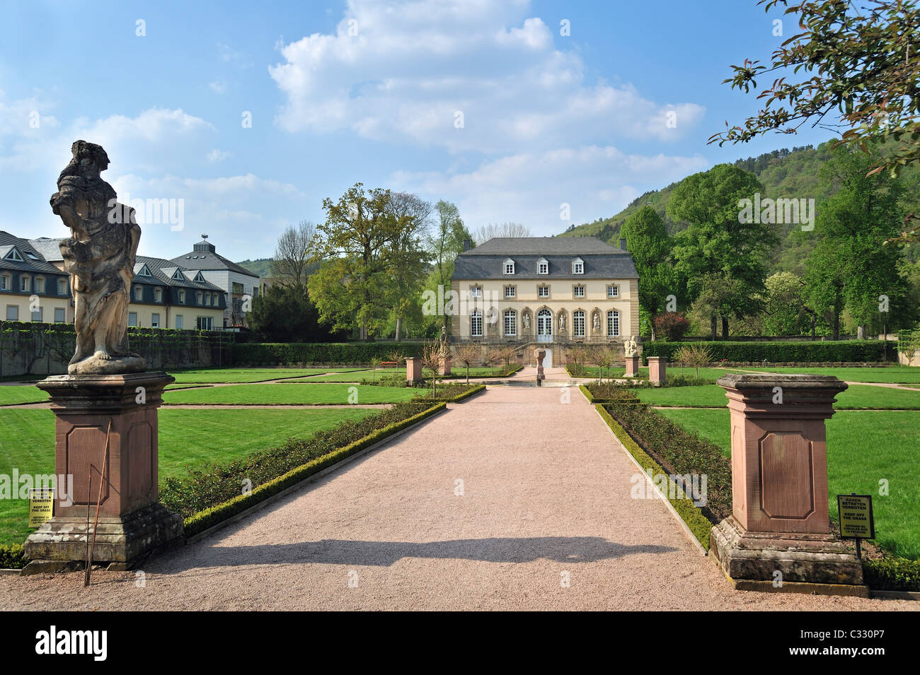 Abadía del jardín y la orangery en Echternach, Gran Ducado de Luxemburgo Foto de stock