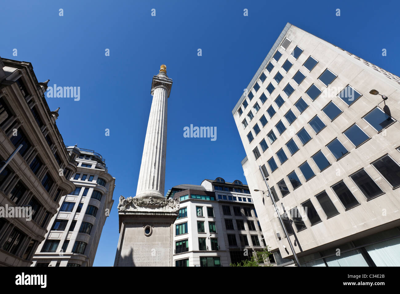 El monumento al Gran Incendio de Londres Foto de stock