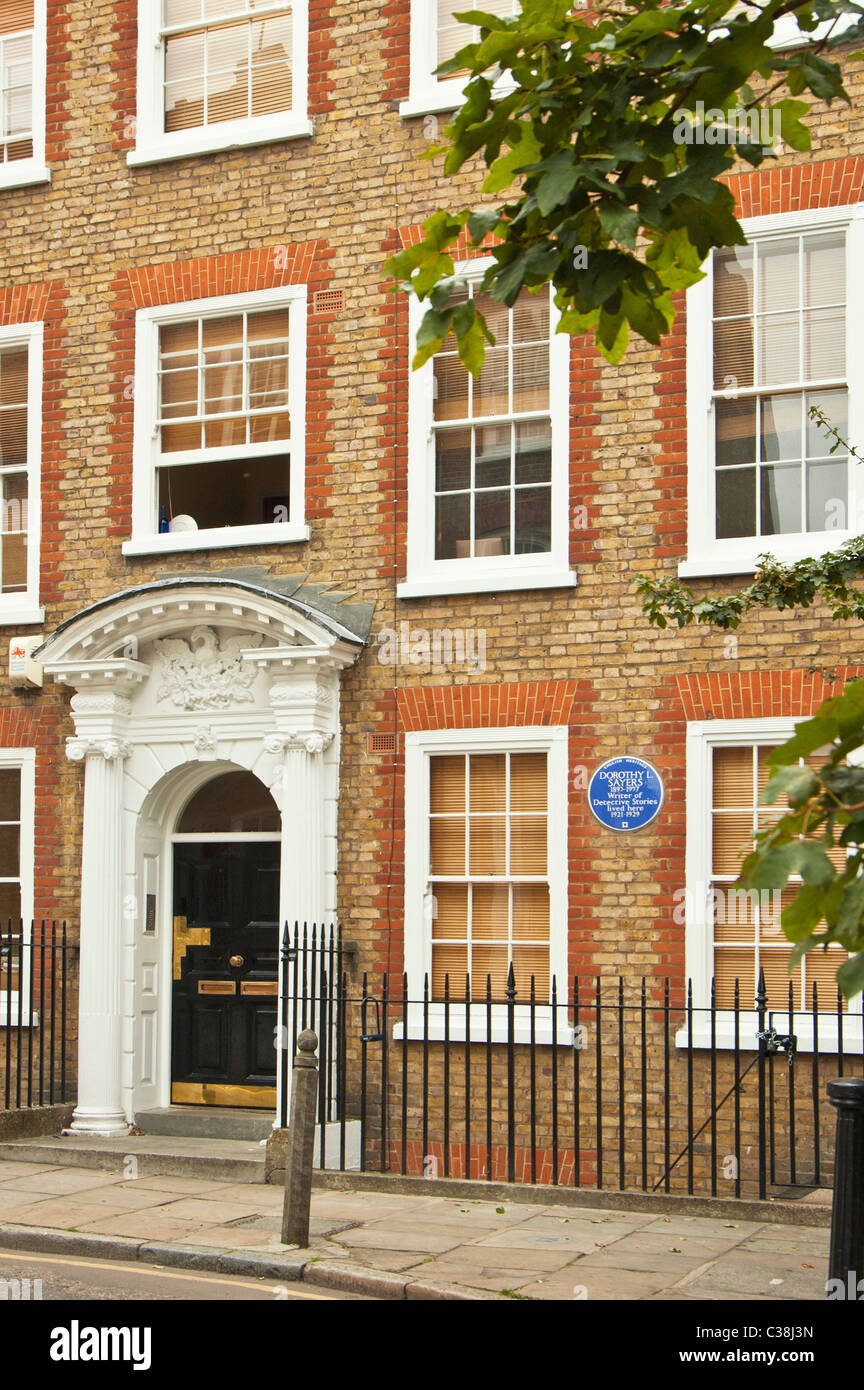 Casa en Londres, donde vivió Dorothy Sayers, 1921-1929 23 & 24 Gt. James Street, WC1: Haus der Krimi-Autorin Sayers en Londres Foto de stock