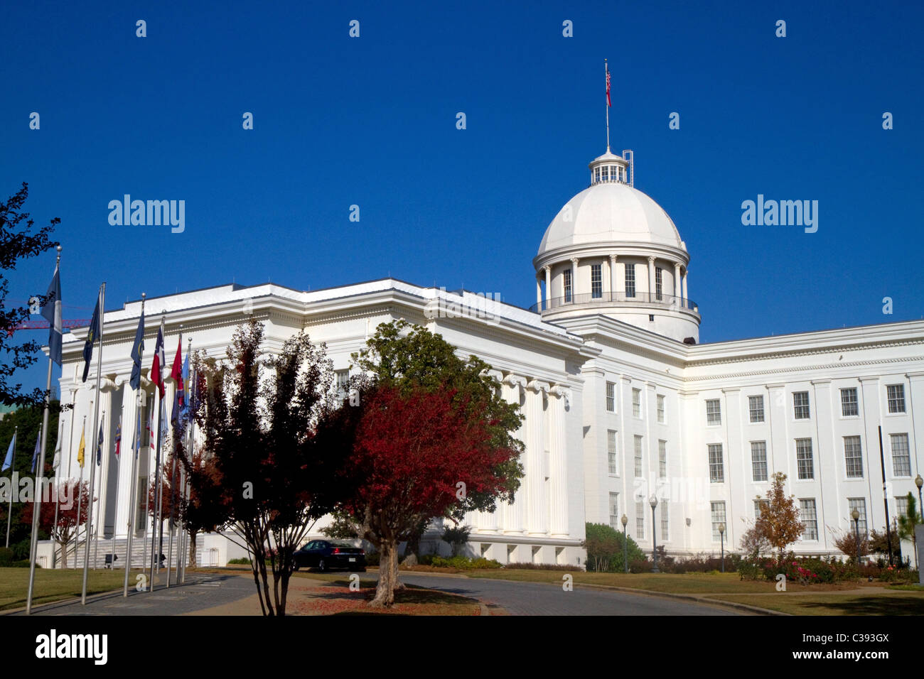 El edificio del Capitolio del Estado de Alabama situado sobre la colina de cabra en Montgomery, Alabama, Estados Unidos. Foto de stock